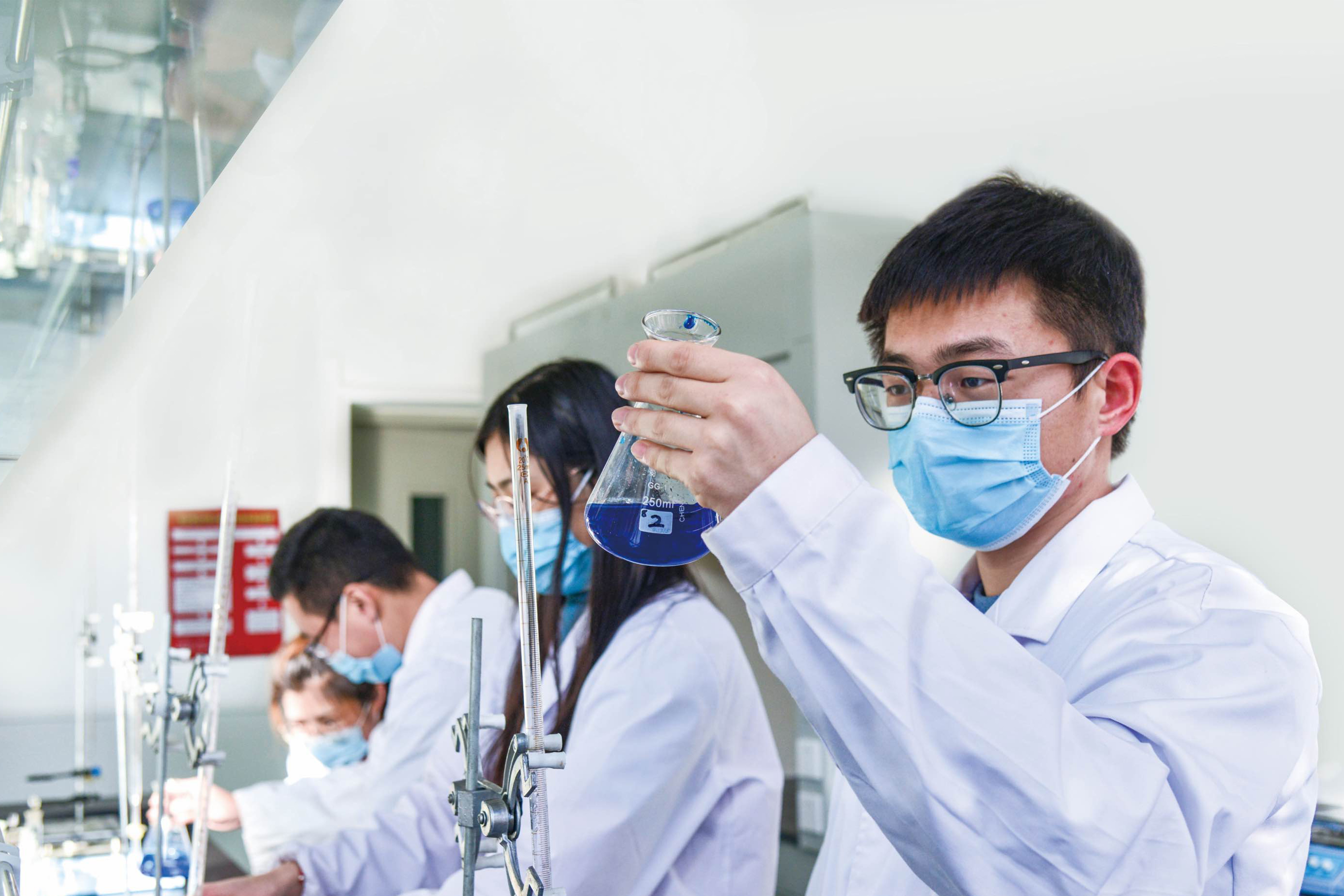 南(nan)山(shān)大(da)學(xué)研究院