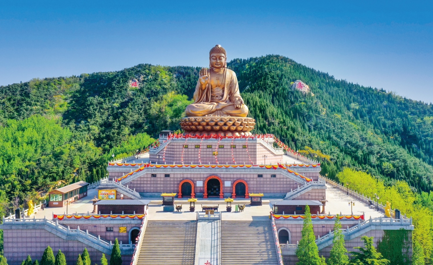 南(nan)山(shān)旅遊宣傳(chuan)片